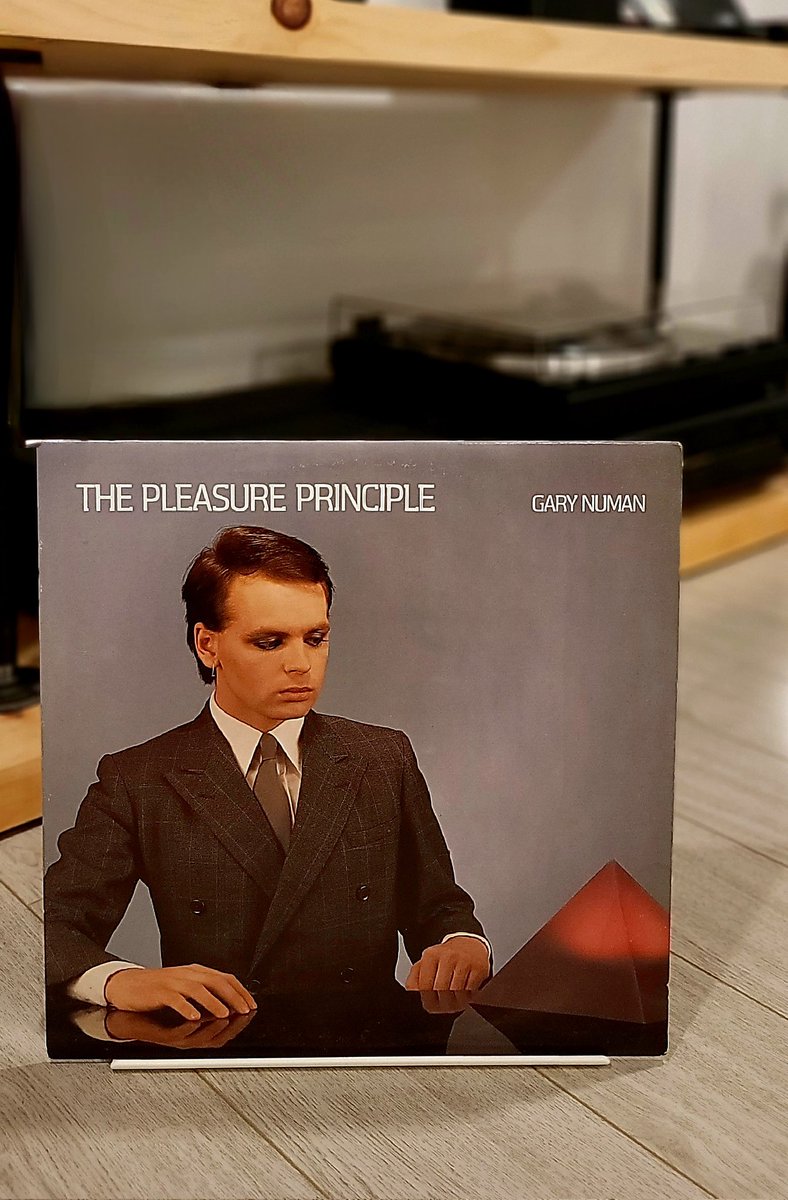 Now Spinning: THE PLEASURE PRINCIPLE / 1979
Artist: GARY NUMAN 

Can be heard from the The Muppets (2011) and part of the soundtrack for Wonder Woman 1984. 
Here's CARS: 
https://t.co/nYfMXpQZ5F

#vinylrecords #vinylcommunity #vinylcollection #vinyladdict https://t.co/RUzX7jDmfi