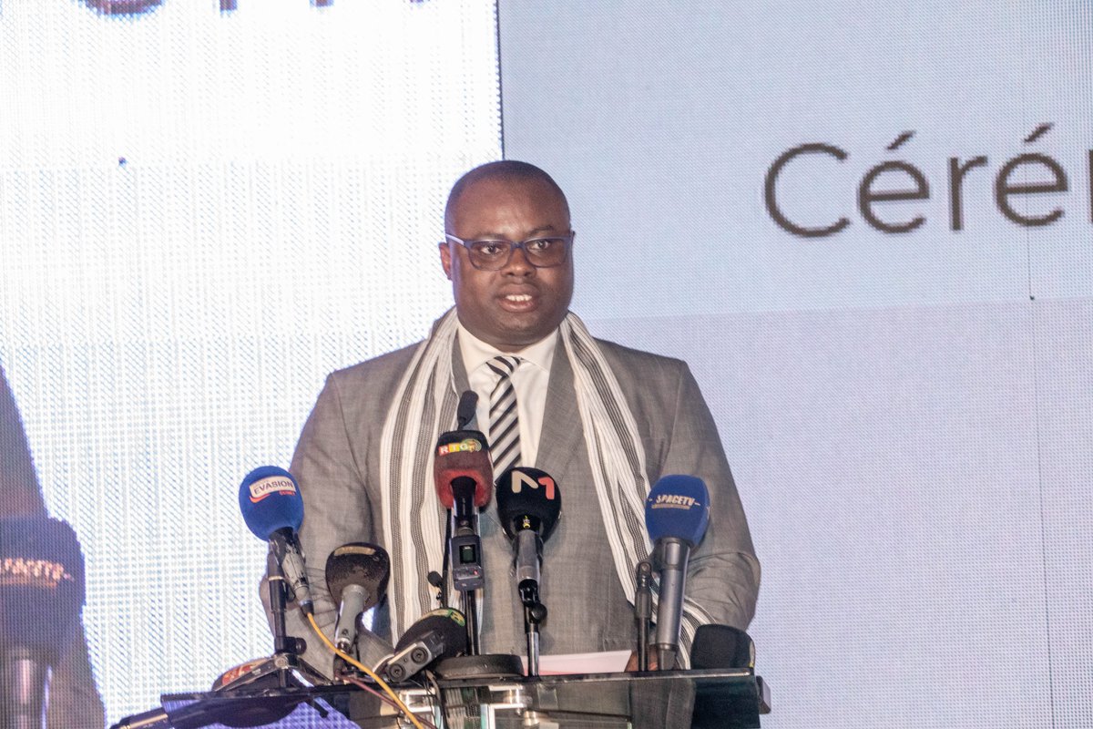 #MCIPME🇬🇳
Les activités du #SIG2022 ont été officiellement lancées par <a href="/BernardGoumouDr/">DR Bernard Goumou</a>, chef du <a href="/GouvGN/">Gouvernement GN</a>.
Il a déclaré que le #SIG2022 doit être un levier de préparation à la compétitivité de nos entreprises et favoriser la mise en œuvre de la #Zlecaf.