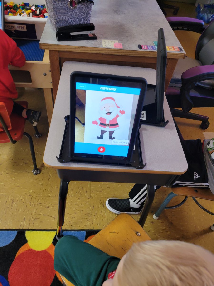 melthornhill's tweet image. Kindergarteners at Elk Center are creating some holiday greetings with @ChatterPixIt today. #kcslearning2020
