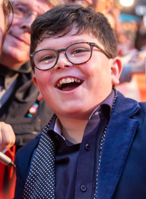 merlinpapin3's tweet photo. .@FredOL69007 On souhaite un Bon Anniversaire à #ArchieYates qui a 13 ans on peut le voir dans
Maman j'ai râté l'avion ça recommence
Jojo Rabbit https://t.co/eZgoomBK7y