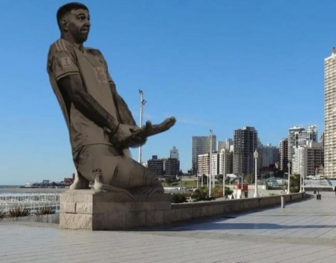 Matias1roArg's tweet photo. @emimartinezz1 Si te hacemos solo un monumento nos quedamos corto. https://t.co/xy4qdnzCZx
