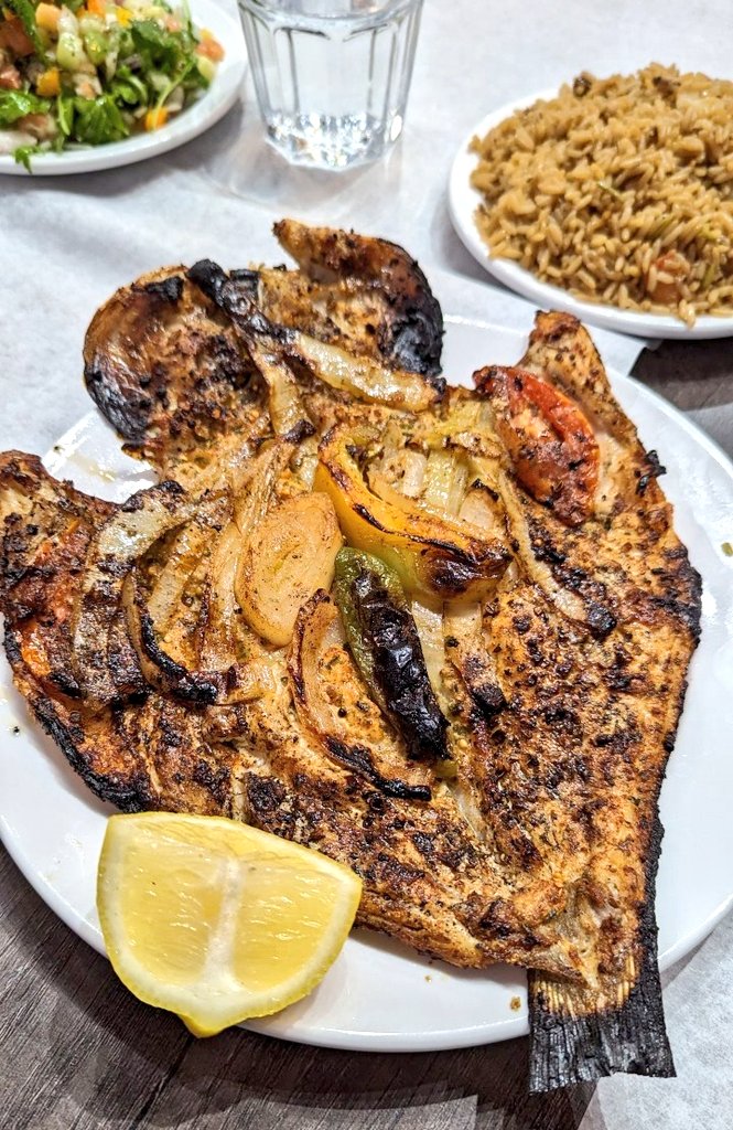 1goatroti's tweet photo. First time at Mermaid Fish House in #Mississauga but won't be the last at this Egyptian style seafood joint. It's in a large strip mall that's packed with small, independently owned restaurants serving up tons of unique cuisines. Go explore, your tastebuds will thank you. https://t.co/o27B2VarK3