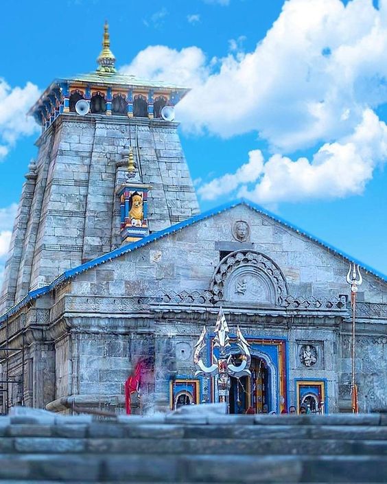 TempleConnect_'s tweet photo. #Kedarnath Jyotirling is a beacon of sacredness and beauty, a reminder of our spiritual connection to the divine. May its beauty and holiness be shared with the world. Experience the Divinity of Kedarnath Temple
#TempleConnect #SacredDestination #TemplesofIndia #Shiva https://t.co/4ewQ3wG54S