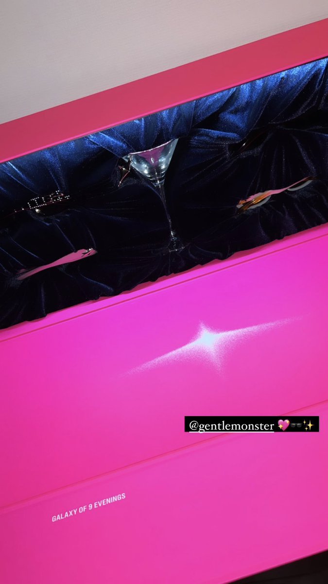 STRGALLERY's tweet photo. [221220] #_shotaroo_ ig story update !

“@.gentlemonster 💖🕶✨”

#SHOTARO #쇼타로 #ショウタロウ #将太郎 #NCT https://t.co/EWXWpQKNMi