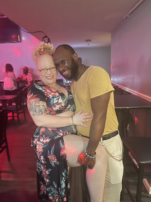 🤤😘 https://t.co/eNgF0SVh3V