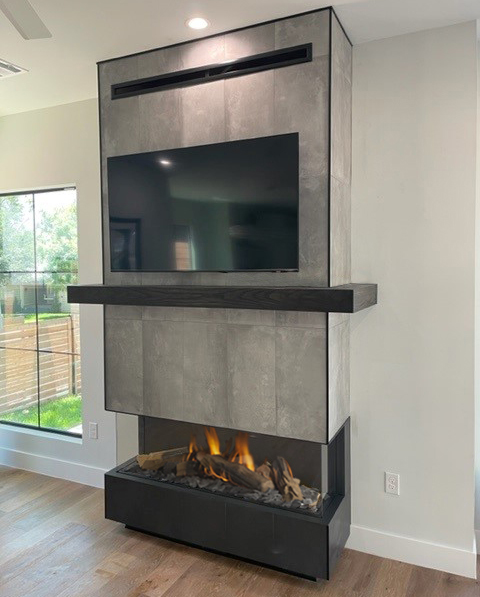 EuropeanHome1's tweet image. The staff designer and installers from Georgetown Fireplace and Patio in Georgetown, TX did an amazing job with this Summum 140 fireplace by Element4. #europeanhome #element4 #mediawall #modernfireplace #mantel #theartofliving #tvabovefireplace #originaldesign #dutchdesign