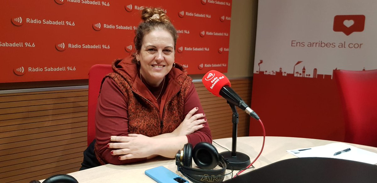 RadioSabadell's tweet photo. 🔊 ÀUDIO #AlMatí | Mireia Gubianas, actriu i docent: "És una eina d'autoconeixement i de transformació dels joves".
La sabadellenca és una de les impulsores de @ProjecteVirals creat per acompanyar a la gestió emocional dels joves a través de l'art
▶️ https://t.co/wbugiPW0Ad https://t.co/qHvLWUzj8w