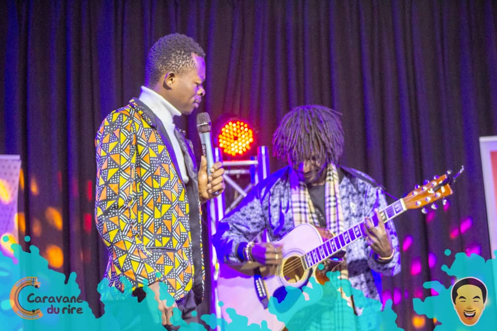 Nous  avons réservé le meilleur pour la fin et avons été honorés par la présence de nos têtes d’affiche sur notre scène du grand #GALA 
#zeropolemik qui s’est tenu ce  18/12/2022 dans la salle Marie Claire.
 #caravanedurire #festival #humour #rire #spectacle #bukavu #rdc