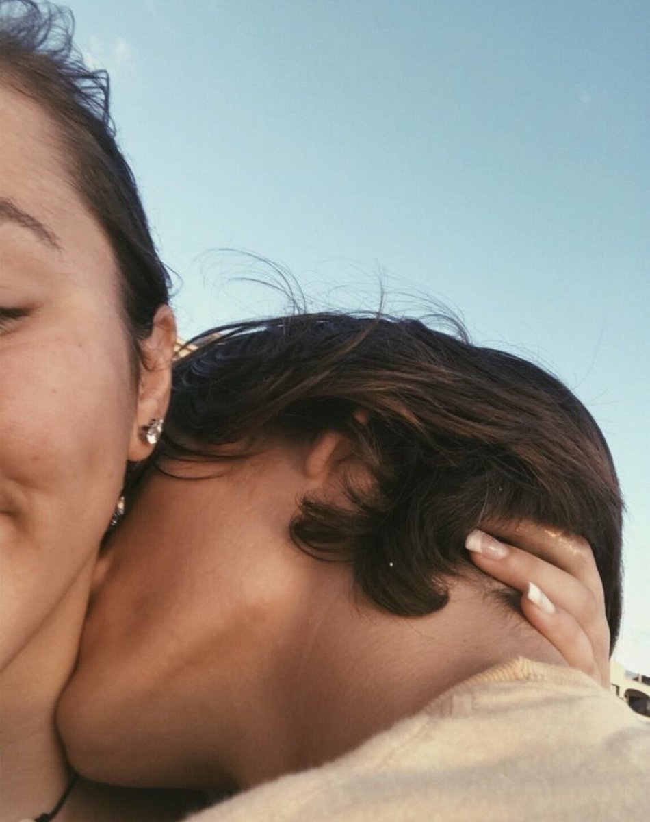 awhcouples's tweet photo. https://t.co/GK16gcdjl7
