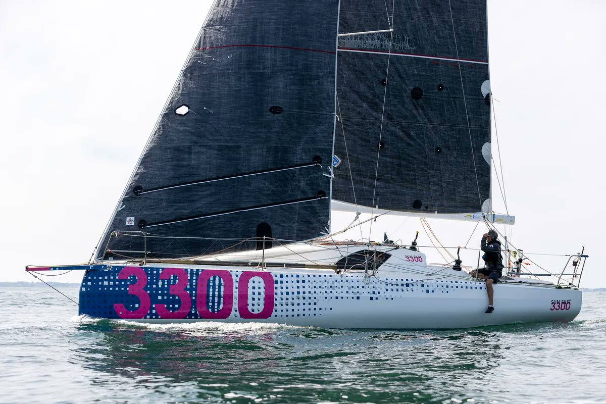 The Sun Fast 3300 voted IRC boat of the year 2022 🤩.

Modern lines, impressive power, a comfortable fit-out… its many assets have ensured this model stands out and has been rewarded by @unclarge.