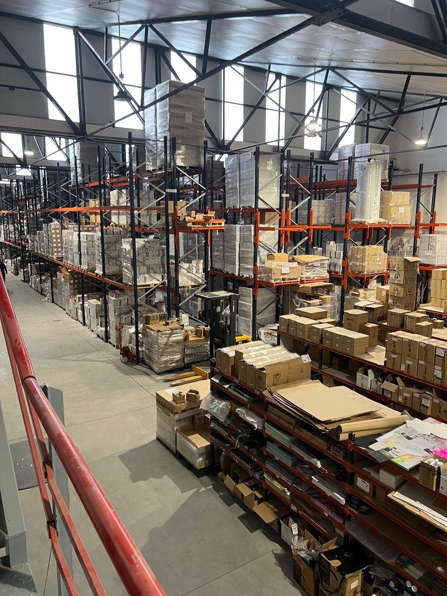 Agemesiiee's tweet photo. Este lunes hemos estado trabajando en el impuesto especial sobre envases de plástico no reutilizables de uno de nuestros clientes leoneses, @CAROBELS.

Visita a sus instalaciones. 

Consulta nuestros servicios en la web. 👉🏻 https://t.co/oA4nwVQky2

#iiee #clientesAgemes https://t.co/7RVD4bBATD