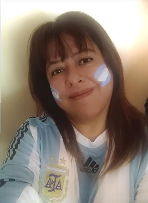 BianiSauco's tweet photo. Feliz con mi Argentina Campeón Mundial 🇦🇷💙🤍💙 #coronadosdegloriavivamos
#FIFAWorldCup #Argentina #julianálvarez un genio #Messi el rey de reyes #DivuMartinez el mejor arquero https://t.co/vex465iDb4