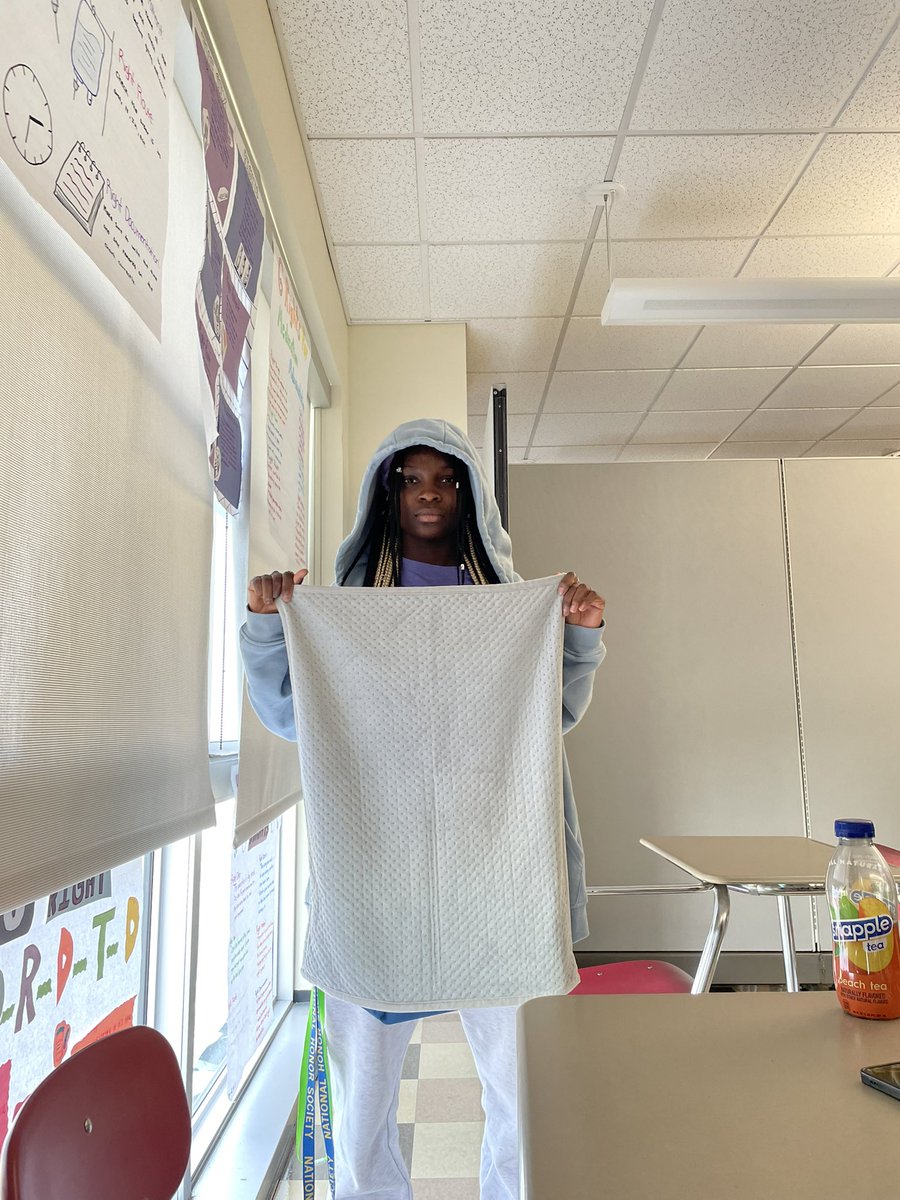 KA_CrimsonTimes's tweet photo. Spirit Week! Monday: Anything but a Backpack Day! Senior Luca Jean Noel brings a pillowcase to EHS! https://t.co/ssVmjg8Z1e