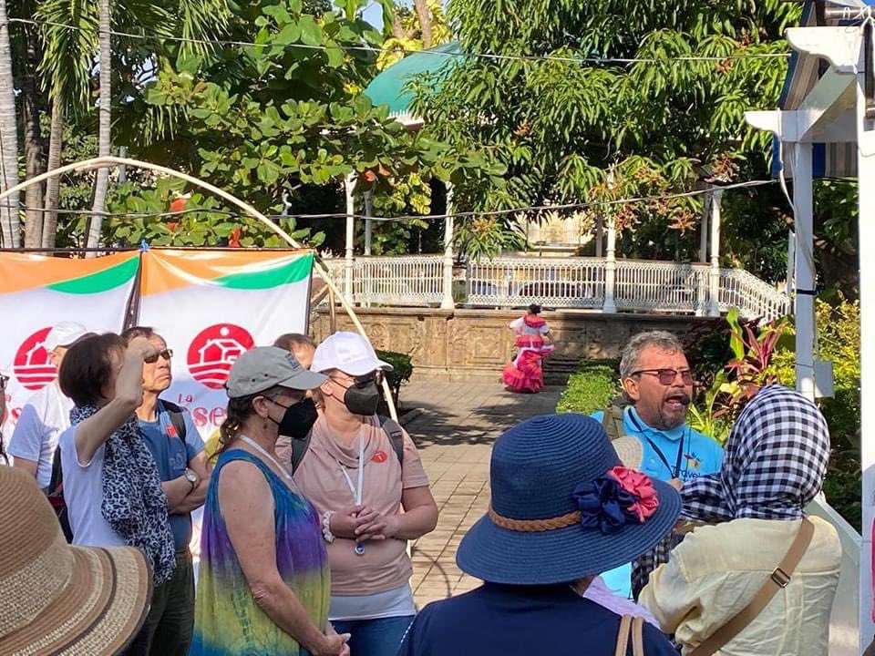 ColimaMunicipio's tweet image. ¡Bienvenidos a #Colima😃!

Nos dio mucho gusto recibir visitantes del crucero Royal Princess procedentes de San Francisco.

Ven, come, ama ¡#ViveColima!