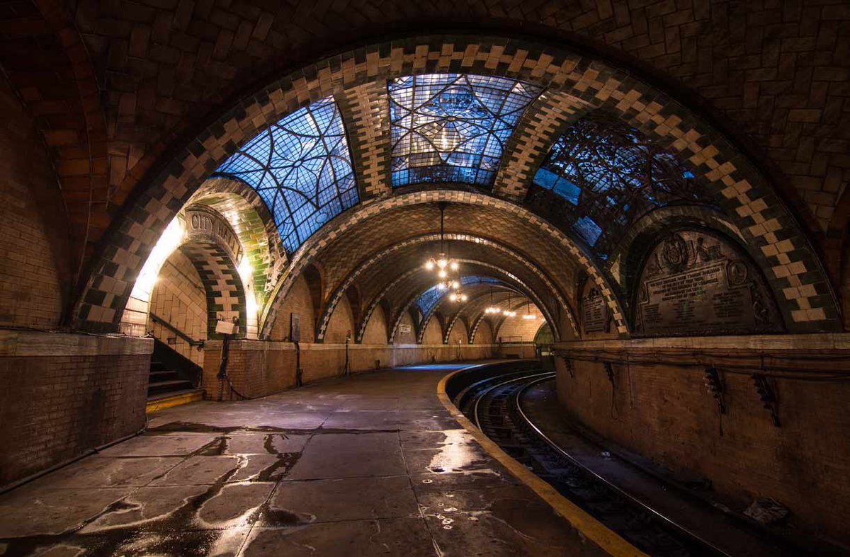 New York City subway station...
#theydontbuildthemlikethatanymore