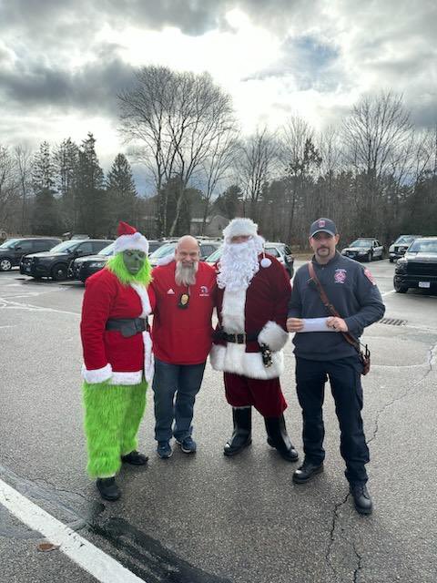 RaynhamFire's tweet photo. The Secret Santa program thrives on the kindness of others. We would like to thank Candace Dalton, she has volunteered her time over the years to help raise funds to support Secret Santa. We could not accomplish our goals without her dedication and sense of community, thank you! https://t.co/1HPXqlUCof
