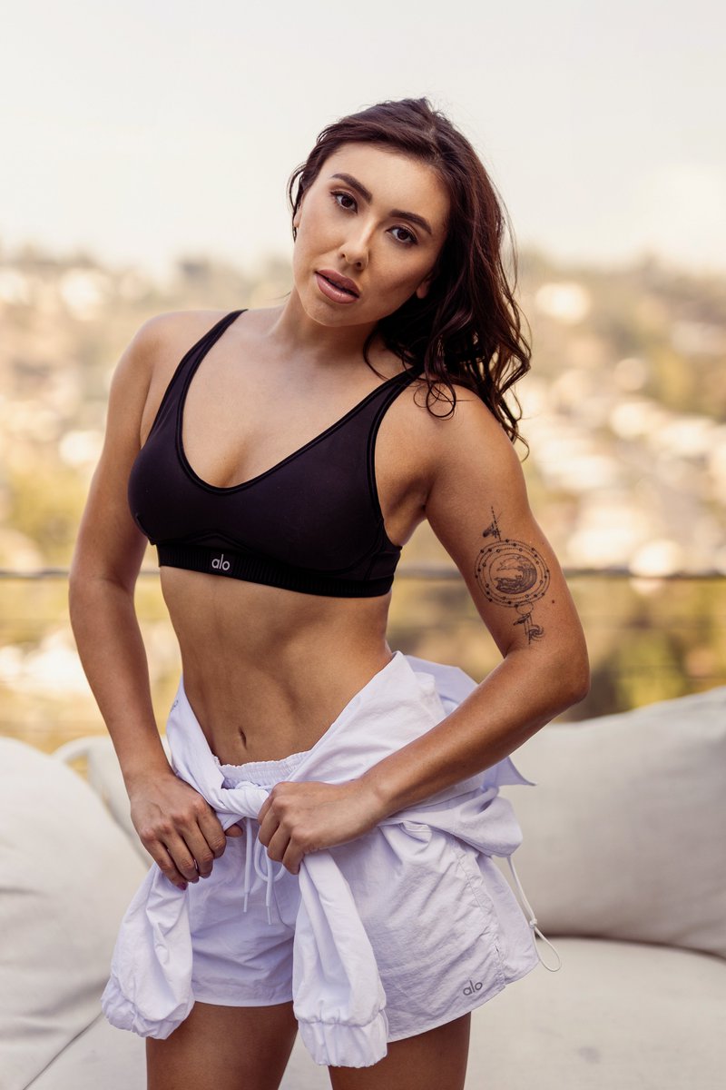 Gabi Ashton🌹Los Angeles OC on Twitter "RT gia_venetia All eyes on me"