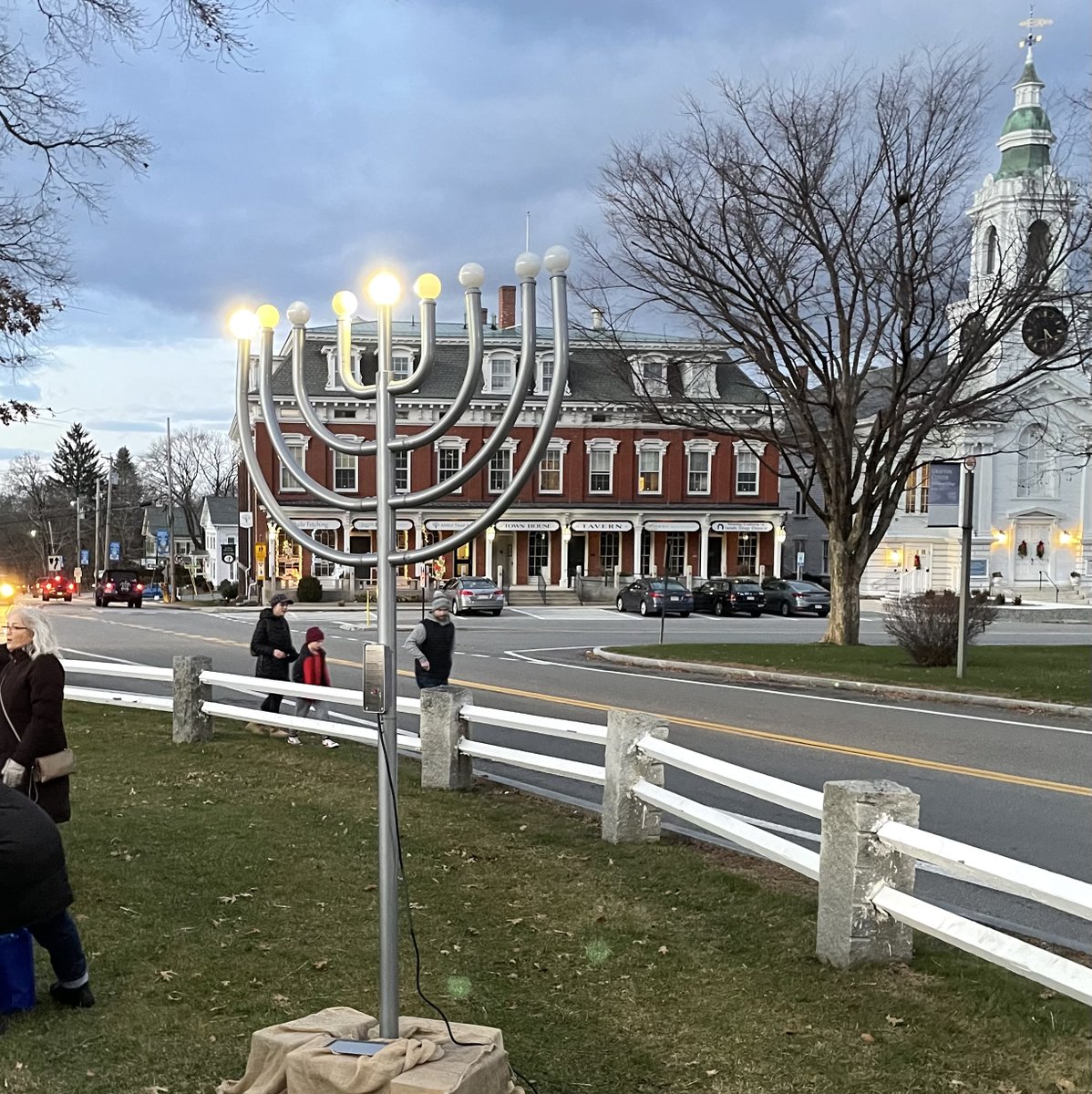 Apple Tree Arts tweet media