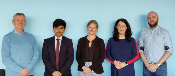 mechanobio_ie's tweet image. Congratulations to newest @mechanobio_ie graduate, Dr. @WhatCell_  on passing his PhD viva today! We are so proud 🥳
This fantastic work was supervised by @LaoiseMcnamara and co-supervised by @Eoin_McEvoy. Big thanks to examiners Prof. Maureen Lynch (@LabLynch) and Dr. @DalyAndyy