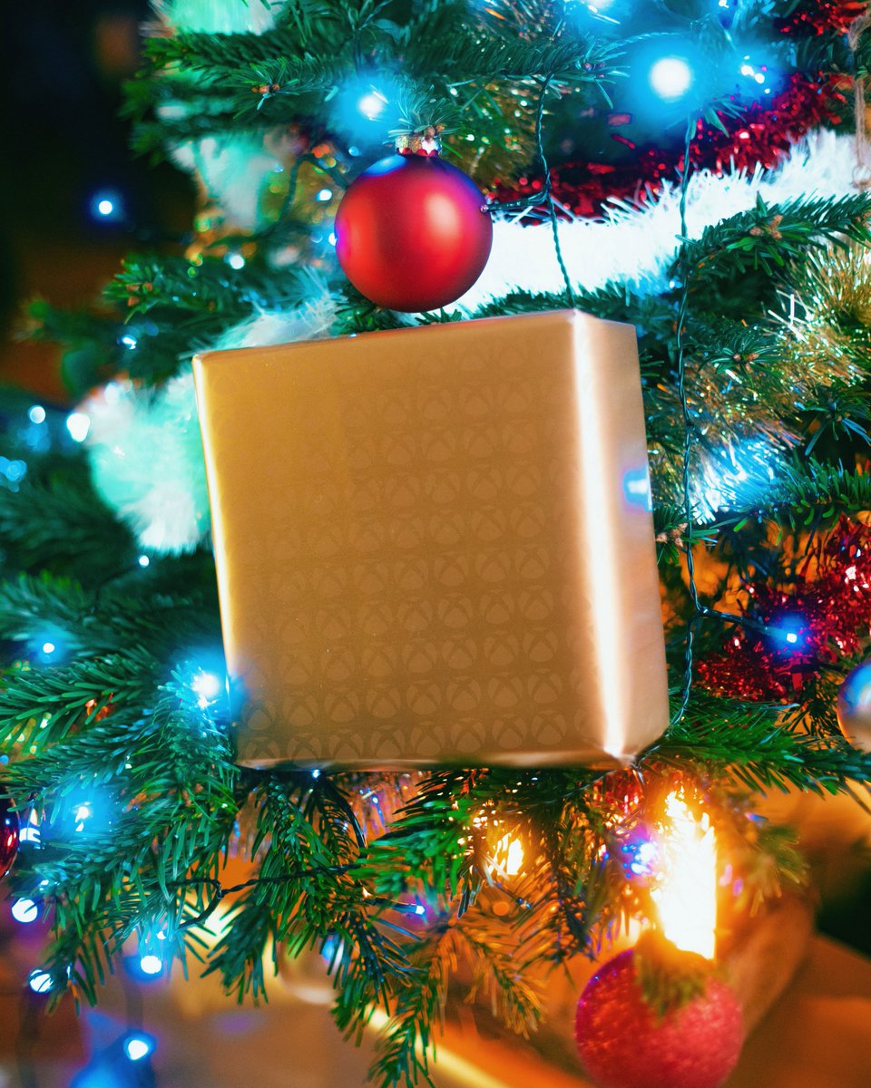 XboxFR's tweet photo. Mais qu'il y a-t-il dans ce cadeau ? 🤔🎁

RT + Réponds en commentaire.

Un gagnant ou une gagnante sera tiré au sort parmi les bonnes réponses. https://t.co/NnGehM7WHb