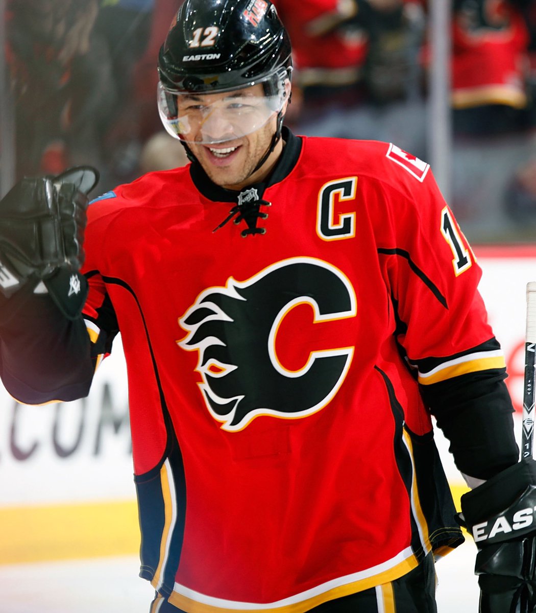 On this day in 1995, Jarome Iginla became a Calgary Flame 🔥

Acquired in the deal that sent Joe Nieuwendyk to Dallas, Iggy would go on to become the franchise leader in games played (1219), goals (525), and points (1095).

Not too shabby.