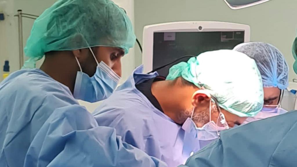 #الصحة : إنهاء معاناة مريضة من تشوّهات في الفكين في مركز طب الأسنان التخصصي بـ #نجران 
spa.gov.sa/viewstory.php?…