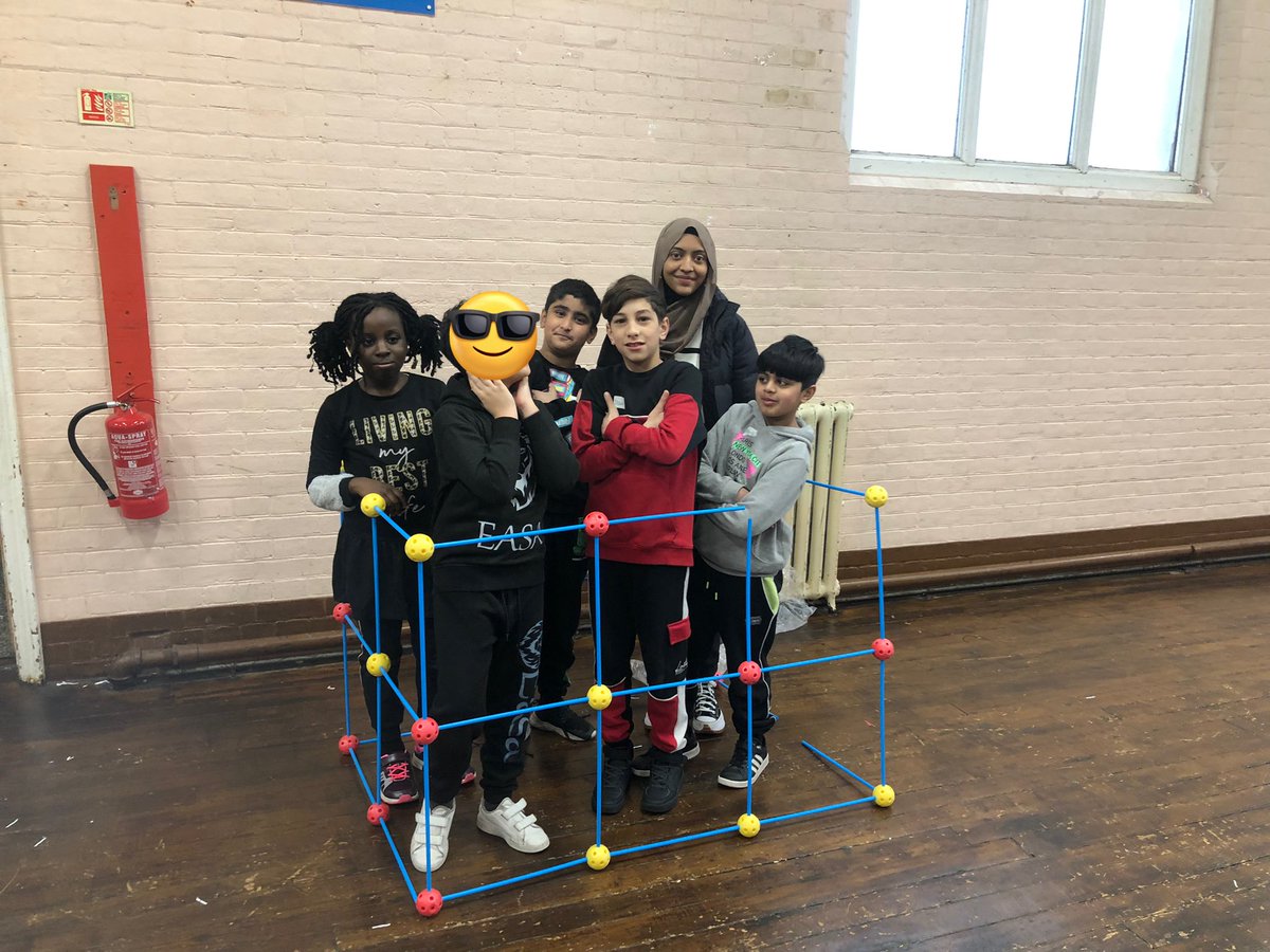 LutonSteps's tweet photo. A great first day today at the Young Steps Activity Sessions! We had a jam packed morning, with relays, fort building and the floor is lava! #HAF2022 #energisecamps #dfe #stepupstepin https://t.co/zhVZZ0G3yw