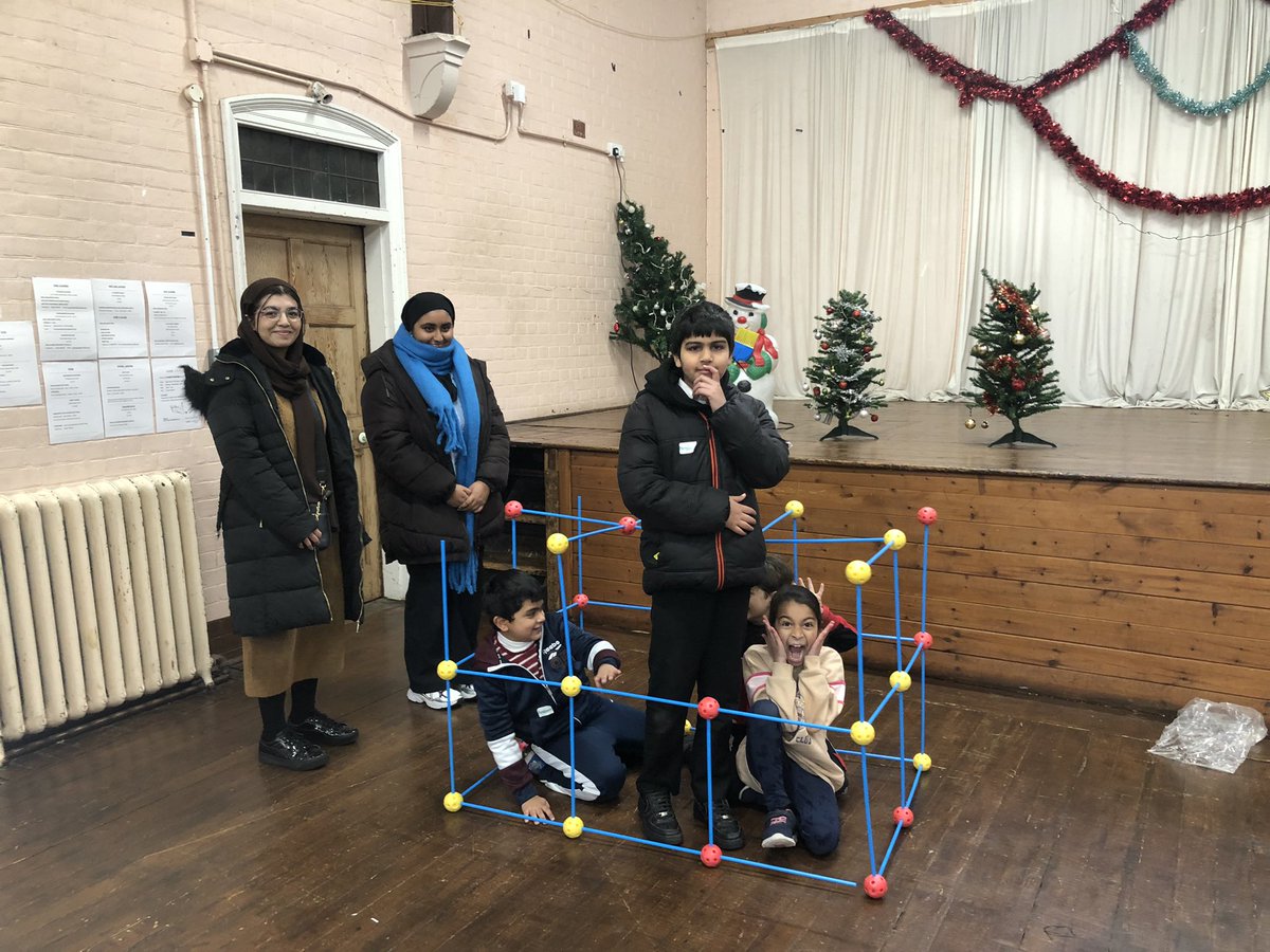 LutonSteps's tweet photo. A great first day today at the Young Steps Activity Sessions! We had a jam packed morning, with relays, fort building and the floor is lava! #HAF2022 #energisecamps #dfe #stepupstepin https://t.co/zhVZZ0G3yw