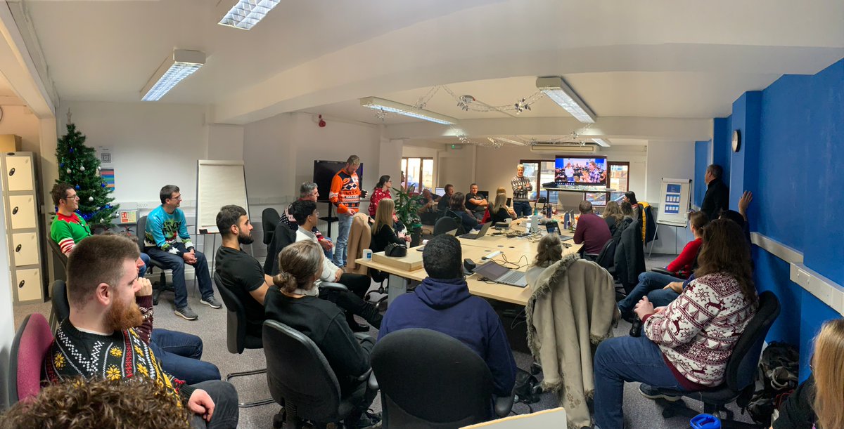 lifecycle_info's tweet photo. 𝗛𝗼 𝗵𝗼 𝗵𝗼!🎅🏻
Our Christmas party took place last week in our office in Newbury. Employees from all over England, France and Portugal flew over to join our Christmas Fiesta. From a finance overview to Christmas games, we end up with pizza, drinks, and an open bar! Thank you! https://t.co/vi8WC8PZZr