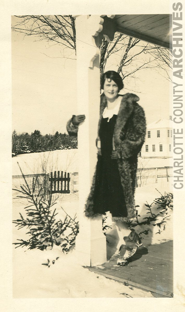 ccarchives1's tweet photo. Happy first day of winter! Time to start thinking winter sports - or perhaps just fabulous winter outfits! 
Photographs ca. 1920s, Edna Harvey fonds. https://t.co/q6TbXfsnrP