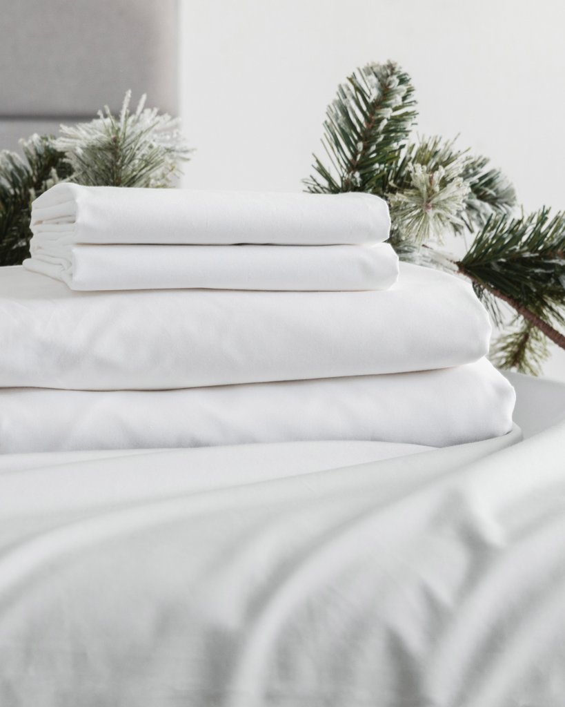 Oh sheet! There's less than a week til Xmas! A MOLECULE gift card is perfect for your last minute shopping (or sleep) needs.

#MOLECULESleep #TurnOFFToStayON #sleeptip #healthtip #sleepbetter #restorativesleep #coolersleep #sleepcool #sleepfit #sleepfitness #backedbyscience