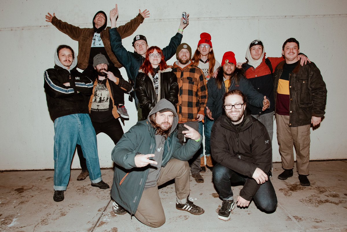 bornwobonesband's tweet image. 1st headliner in the bag 🫡 mad love to @Heart2Gold &amp;amp; @housewife_band and to all y’all who came out to the shows 😛 the legend of all legends @brettballachino with the 📸