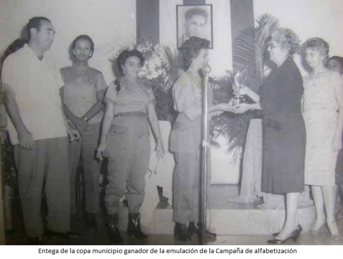 El pueblo quemadense a 61 años de ser declarado Territorio Libre de Analfabetismo recuerda la firmeza y la fidelidad al llamado de la patria de 120 brigadistas que se prepararon para enfrentar la ignorancia 3748 analfabetos en el municipio.<a href="/CubaMined/">MINED</a>  @CampañaDeAlfabetización