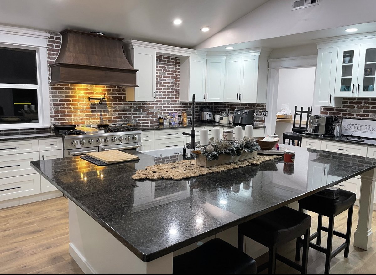 HBAGK's tweet photo. Welcome one of the newest members of #HBAGK for #MemberMonday, The Designery Knoxville. They specialize in cabinets, countertops, closets and flooring but they also have a New Construction department for both contractors and homeowners to help with your new project! https://t.co/606r8PBzAE