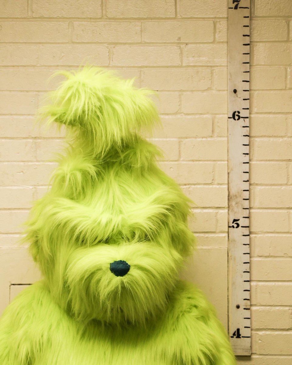 DenisonTexasPD's tweet photo. MEDIA ADVISORY: The Denison Police Department Arrests Local Thief
 
Denison, TX (December 19, 2022) – Monday morning at approximately 10:00 am, officers responded to a burglary in progress in Downtown Denison.
 
The suspect has now been identified as The Grinch. https://t.co/YCZ7Ci8VCh