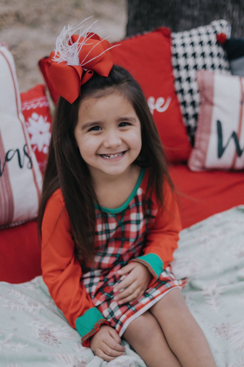 kayla_113's tweet photo. Rilynn and Landon Christmas pictures ❤️🎅🏼🎄 I love that our kids get to grow together! @TallenHalliday https://t.co/MpBnfQpqly