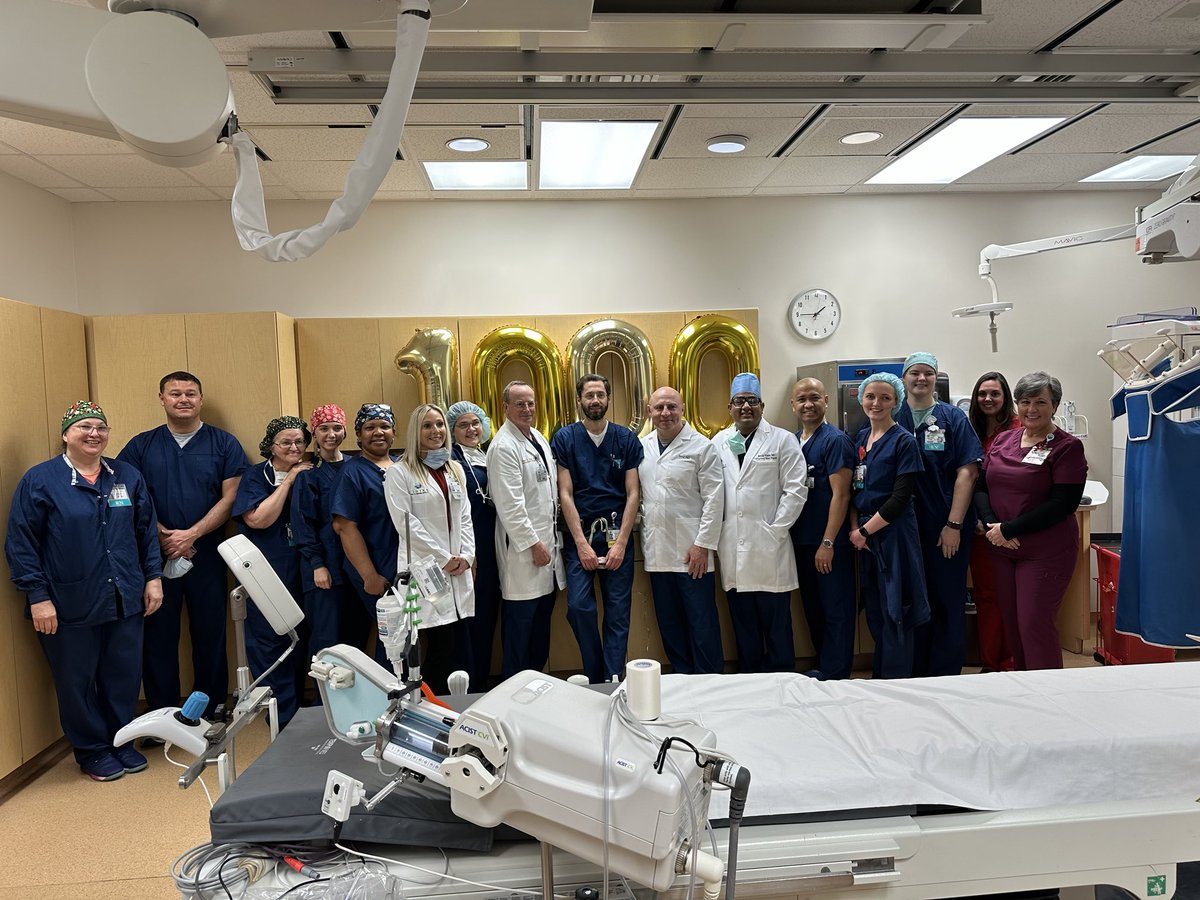 Our team completed 1000 TAVR cases.⁦⁦Thank you to the great team,mentors and leadership.⁦@CentraHealth⁩ ⁦@Drmattsackett⁩ ⁦@mikevalentineMD⁩ ⁦@psorajja⁩ ⁦@PaulMahoneyMD⁩ ⁦@JasonFoerst⁩