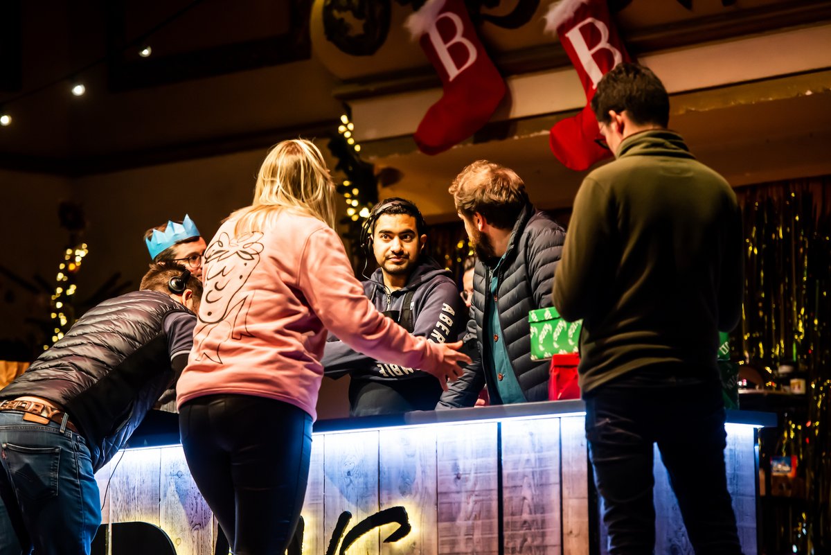 sortedfood's tweet photo. We’re SO grateful we got to share this special moment with you all… memories for life!
Of course, none of it would have been possible without the immense work from the behind-the-scenes teams - their hard work meant we just got to come on stage & have fun with you.
#SortedLIVE https://t.co/hkz8LvMtcd