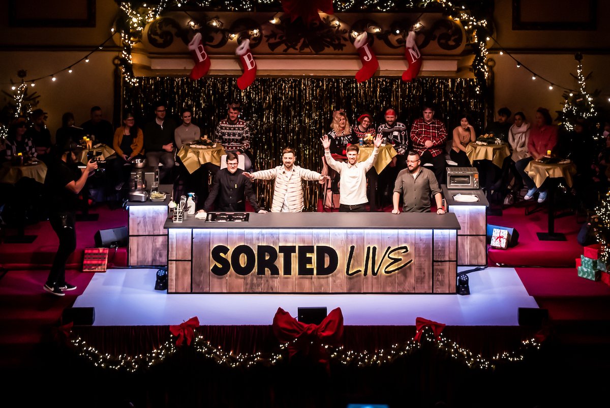 sortedfood's tweet photo. 🧵 How do we EVEN BEGIN to sum up this weekend?!
From the 2,000 people who travelled to the theatre in London to the thousands more tuning in online, the Big Christmas Bash was truly the most incredible achievement for this amazing community.
#SortedLIVE https://t.co/KMYuUhJkdb
