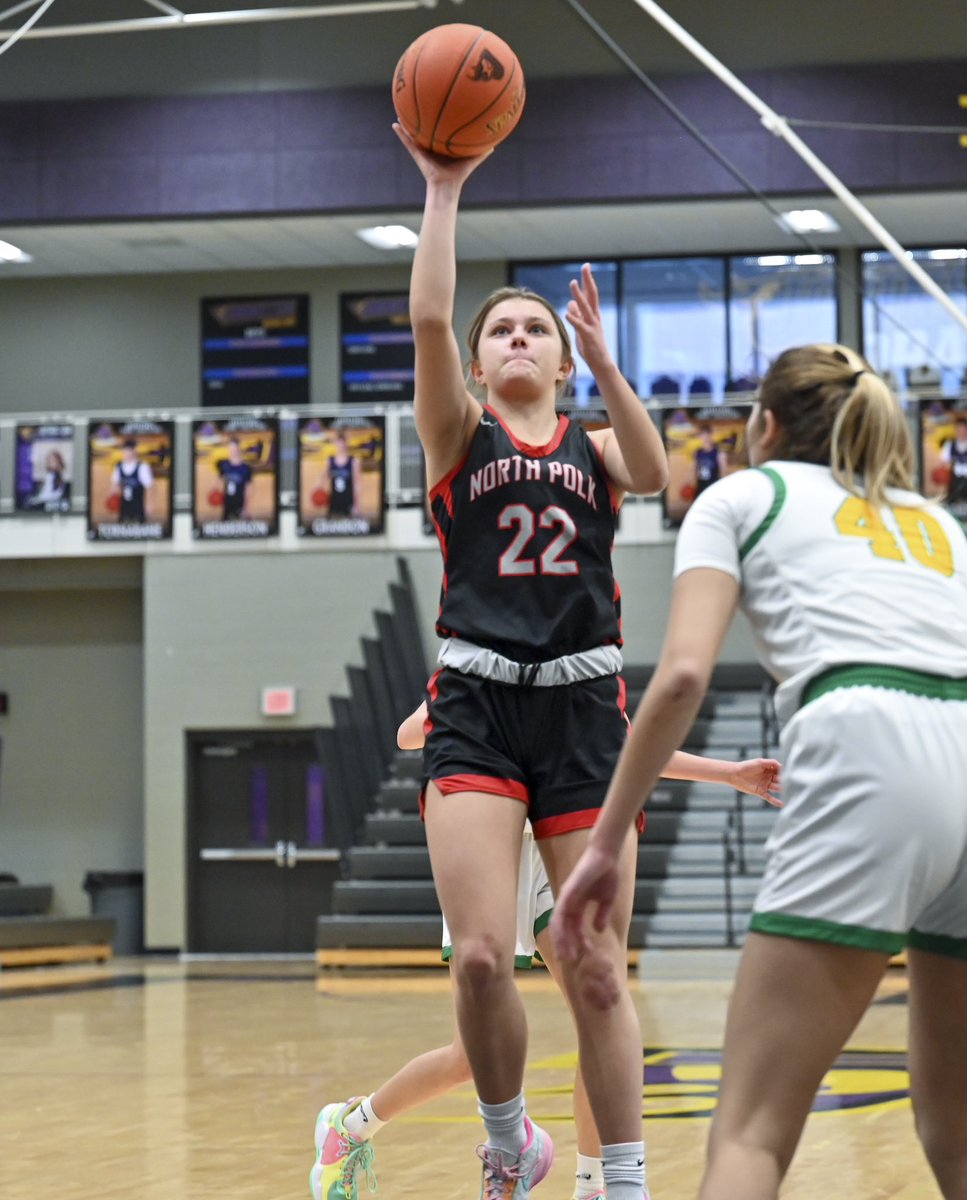MasonHAsher's tweet photo. ❄️ Winter Tip-Off Classic Notes ❄️

🔥Abby Tuttle - 2025 5’8 PG
🎯North Polk HS (IA)

➕ High basketball IQ
➕ Limits mistakes / great passer
➕ Good feel for the game with the ball

🏀 16 points, 8 rebounds, 4 assists in a 51-48 loss vs CR Kennedy

✅ DI Prospect w high floor https://t.co/ZaCw7e0ktT