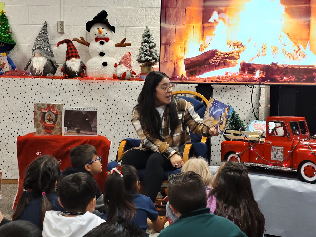 MrsPlascensia's tweet photo. 2nd grade enjoyed 2 great books from the one and only @MsCabralSPED!! Thank you for reading to our students and supporting the Lively library. @LivelyEagles @IrvingLibraries #LivelyReads #WinterReadAloud https://t.co/tElstPXcG6
