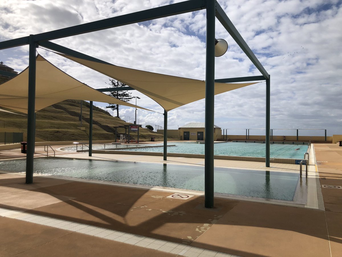 sharped's tweet image. Port Kembla pool, looking glorious this morning. Although at 17 degrees, it’s a bit fresh.