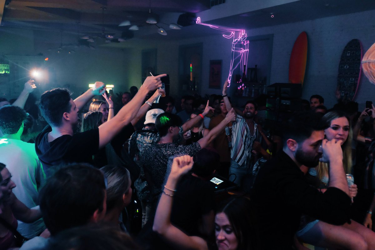 hichamoaj's tweet photo. Our first Among Friends event was 4 months ago. We just had our 6th one this weekend. Here are some highlights of all these past shows 🕺🪩💃 https://t.co/lT9DBJJ7VC