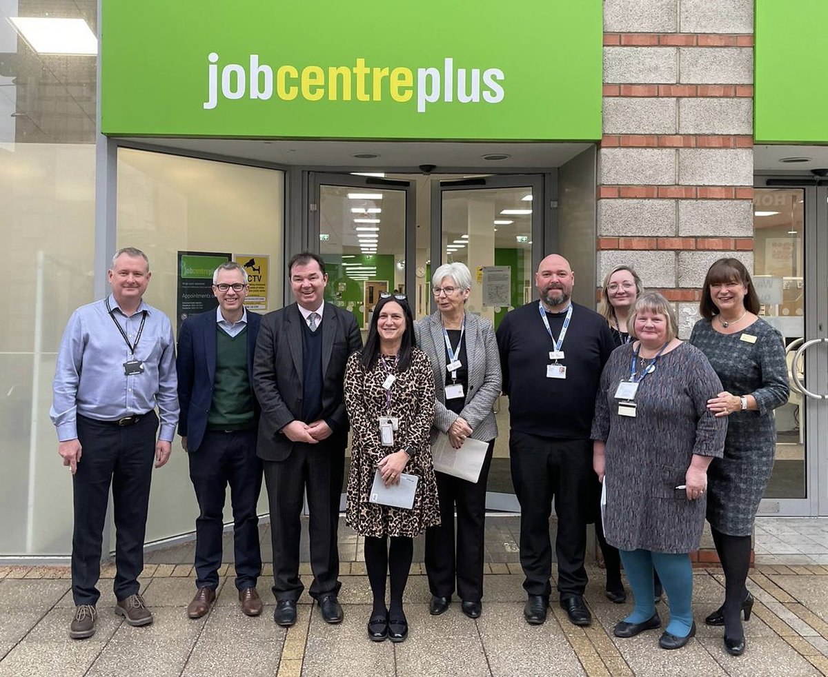 GuyOpperman's tweet photo. Great to join local MP @jamesowild and the @DWPgovuk team at #KingsLynn Job Centre @JCPInEastAnglia today: a great team making a big difference to job creation, and supporting their local employers in West Norfolk 👍 https://t.co/vmbthS0kgi