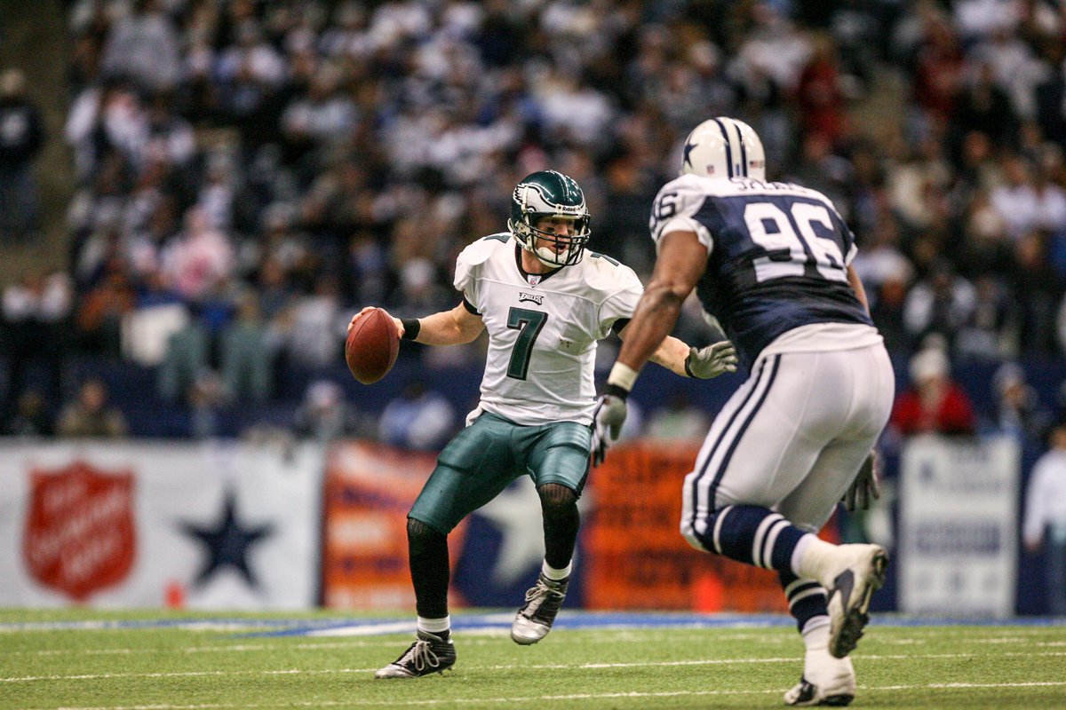 EliotShorrParks's tweet photo. #Eagles went into Dallas on Christmas Day in 2006 with backup quarterback Jeff Garcia and won 23-7, clinching a playoff spot and setting them up to win NFC East https://t.co/laXWofxcx6
