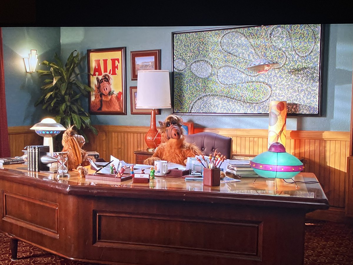 _Freakyclown_'s tweet photo. Possibly the best cameo in TV history! #alf #bringbackalf https://t.co/saINVQPupv
