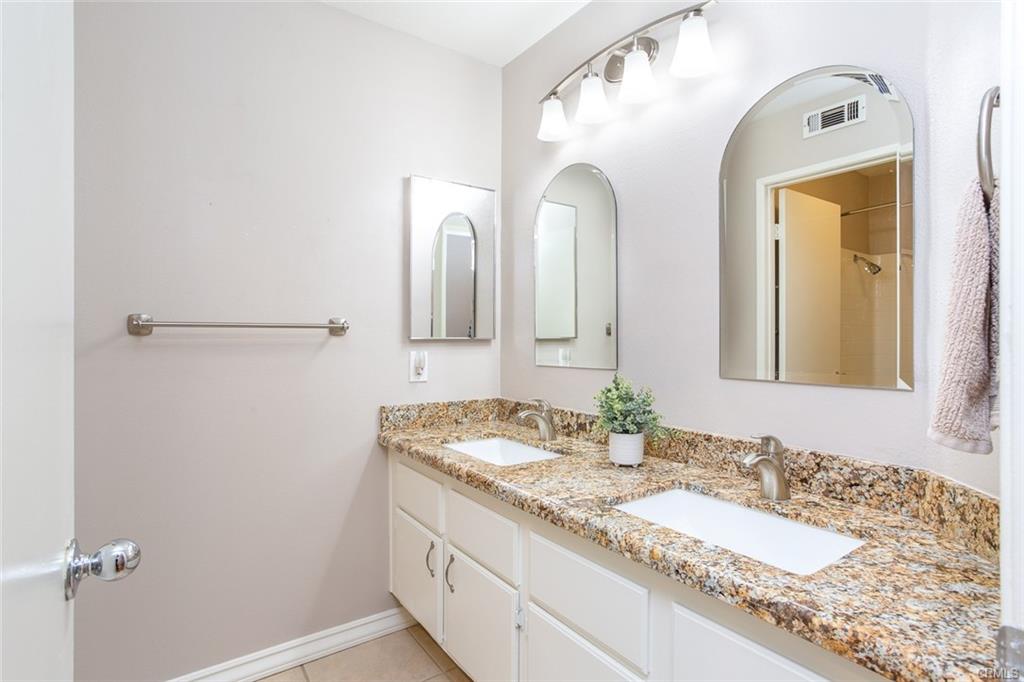 LaurieEickhoff's tweet photo. #newonmarket in South Corona! 
Single story, 4 bedroom, 2 bathroom
961 Cowhide Rd. entertaining offers between at $750,000-$775,000
#lovewhatyoudo #peoplematter #itsallaboutmyclients #laurieeickhoff #bre01996594 #inlandempire #corona #southcorona #singlestory #nohoa https://t.co/zXbrWBME05