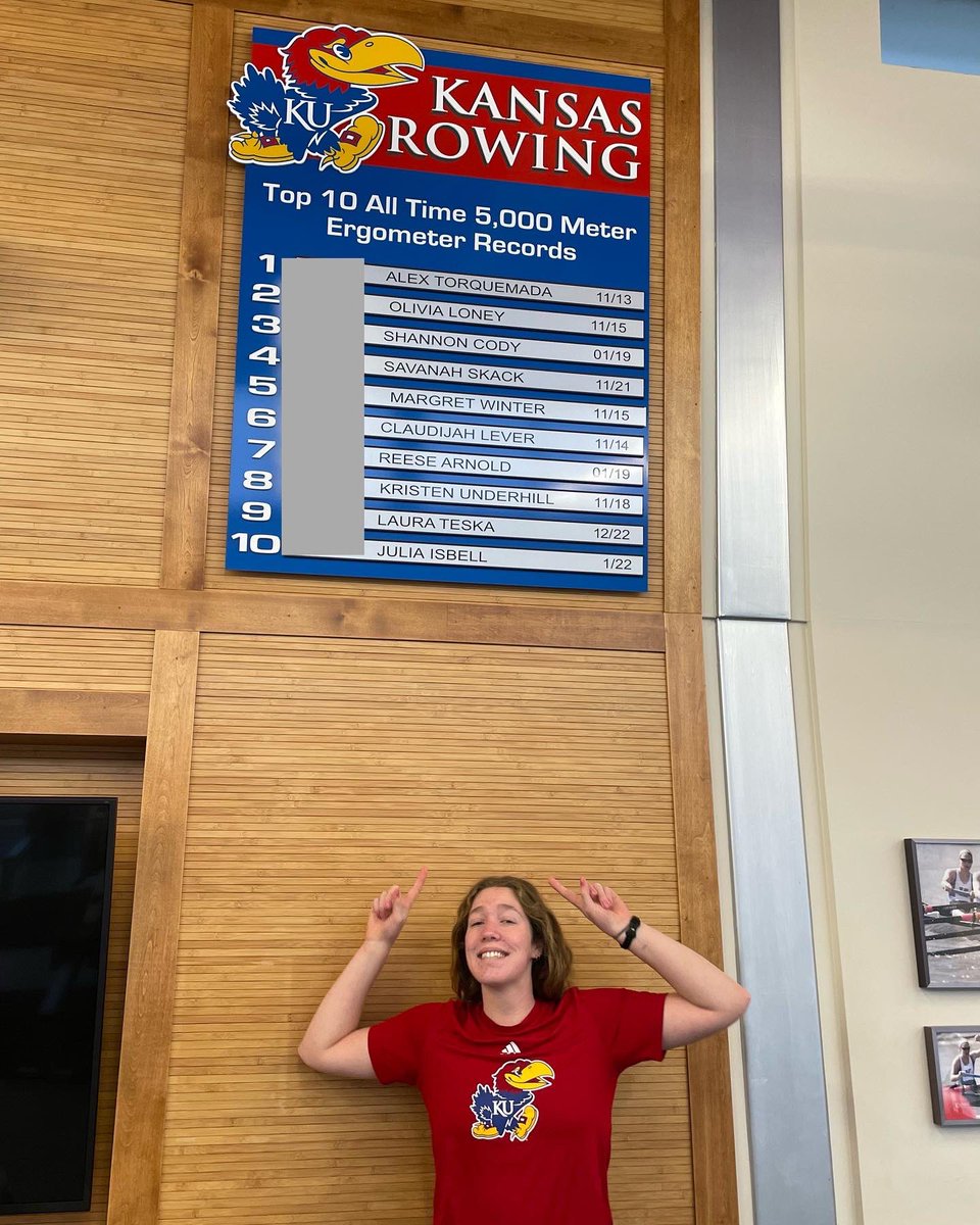 Huge CONGRATULATIONS to sophomore Laura Teska for earning her spot on the all time 5K Leader Board‼️