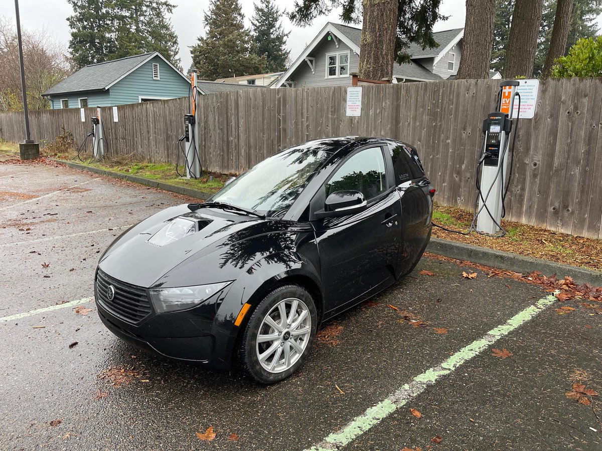 PlugShare on Twitter "An ElectraMeccanica SOLO seen charging in