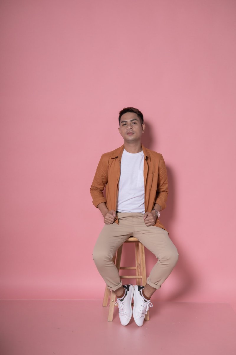 jaymooreb's tweet photo. Just doin some photoshoot for weekend. https://t.co/pUjjMcpCuV